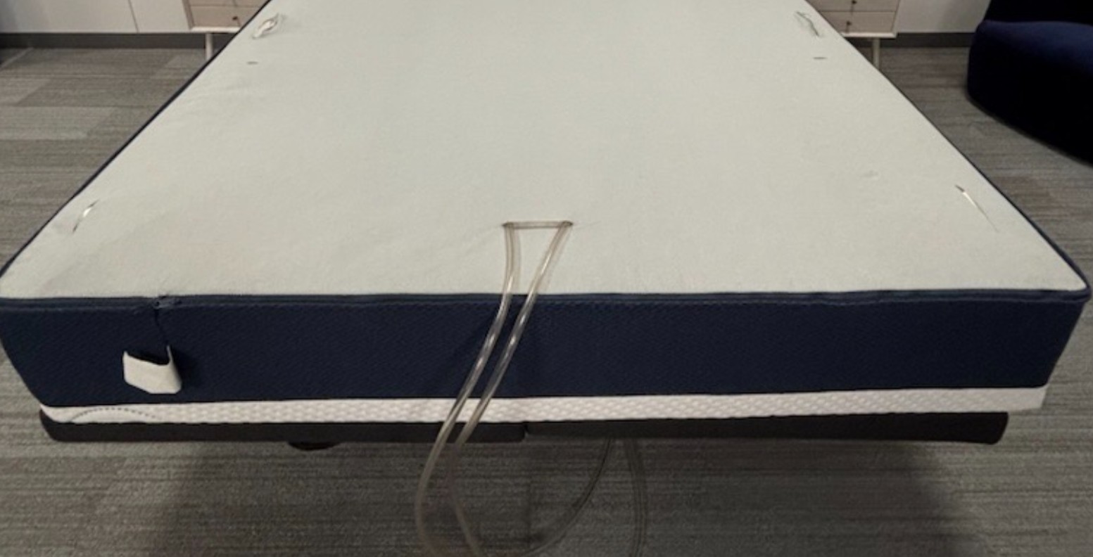 Mattress Only Step 4: Close the Mattress Cover 