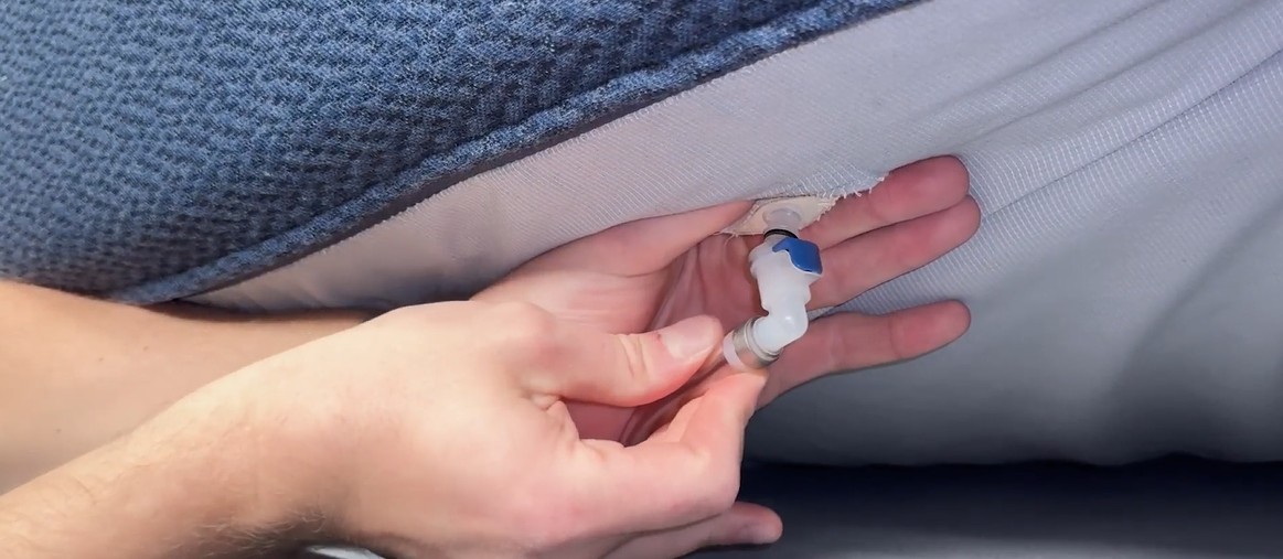 FlexFit 2 & 3 adjustable base & foundation image - hoses routed through the side of the mattress